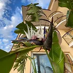 Hotel Lion's 3*