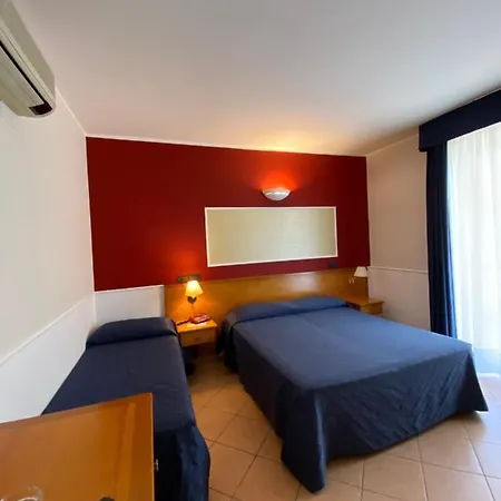 Lion's Hotel 3*