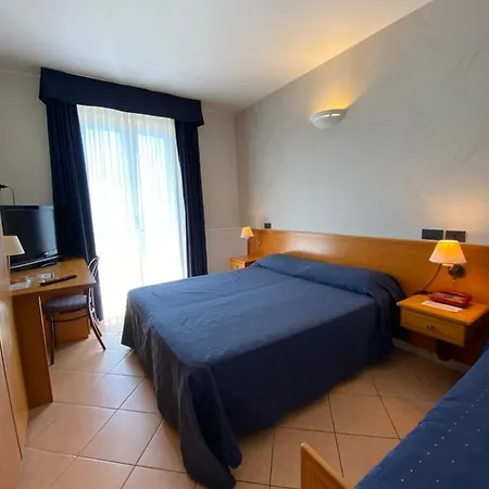 Lion's 3* Falerna
