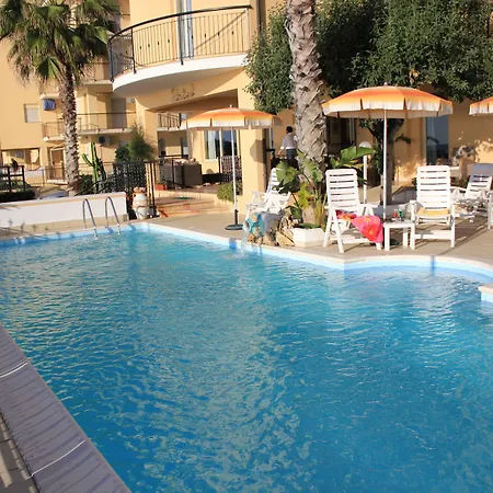 Lion's Hotel