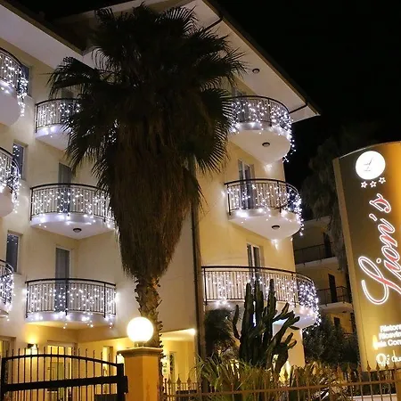 Hotell Lion's Falerna